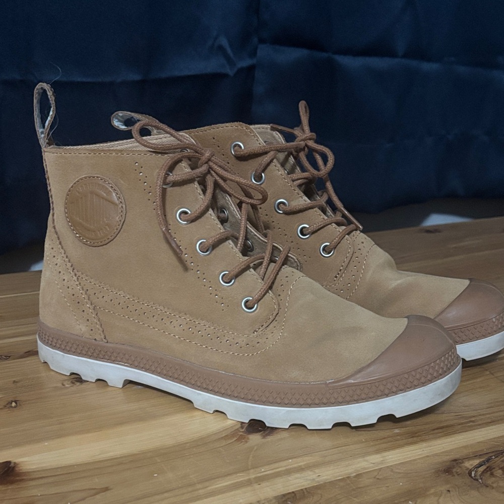 Palladium Pampa Brown Sugar mid suede Boots women’s 8 39.5